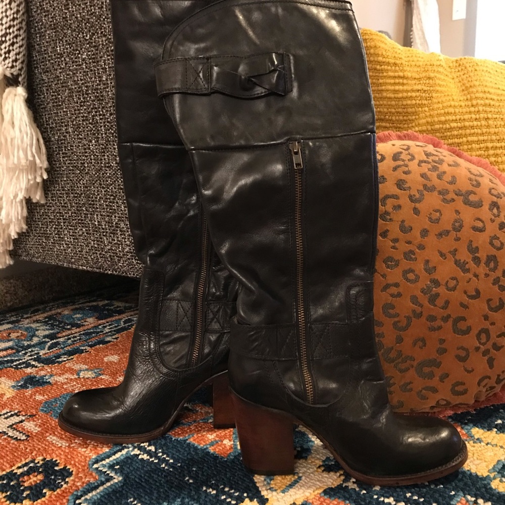 Freebird Brush Boots Size 8 NWOB